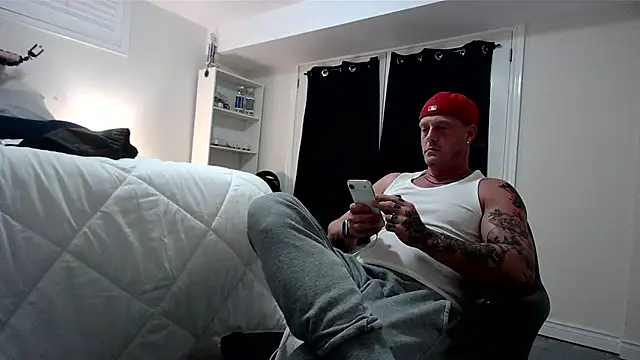 HotnCole online show from March 24, 1:21 am