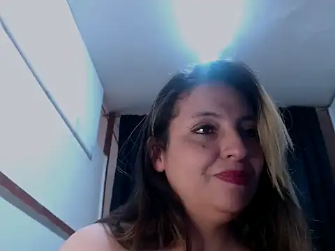 KENDRA-HONEY online show from March 6, 1:40 pm