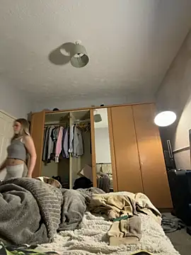 Paige love online show from April 21, 7:17 pm