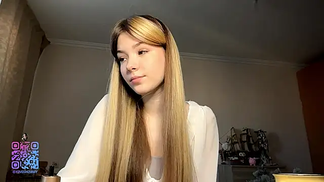 Kimi Luckman online show from February 4, 1:17 pm