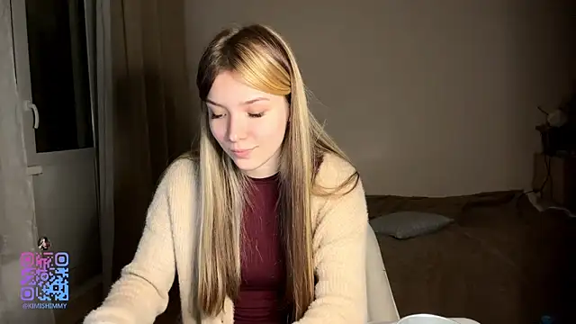 Kimi Luckman online show from February 12, 4:02 pm