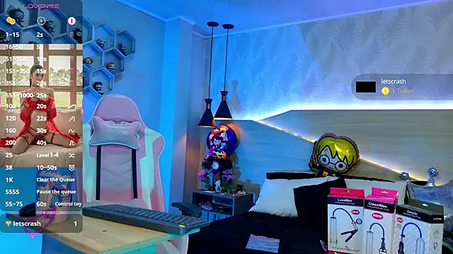 Snapshot of kylliefox_ chatting on October 30, 1:34 pm kylliefox online show from October 30, 1:34 pm