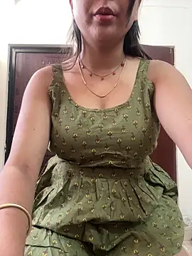 kavyababy00 online show from March 7, 8:00 am