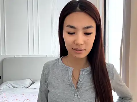 ElenorSaggese online show from February 17, 6:10 am