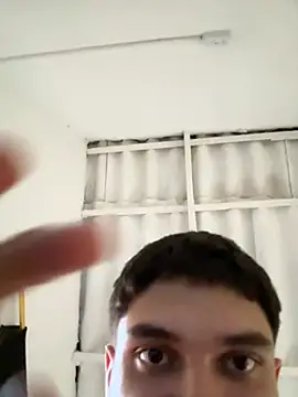 Snapshot of Calix020 chatting on February 16, 9:55 pm Calix020 online show from February 16, 9:55 pm