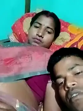 Snapshot of Your_deshibhabi25years chatting on March 6, 3:08 pm Your deshibhabi25years online show from March 6, 3:08 pm