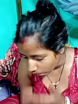 Snapshot of Your_deshibhabi25years chatting on March 28, 9:47 pm Your deshibhabi25years online show from March 28, 9:47 pm