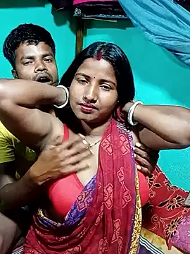 Snapshot of Your_deshibhabi25years chatting on April 2, 8:45 am Your deshibhabi25years online show from April 2, 8:45 am