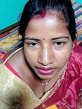 Snapshot of Your_deshibhabi25years chatting on April 2, 9:45 pm Your deshibhabi25years online show from April 2, 9:45 pm