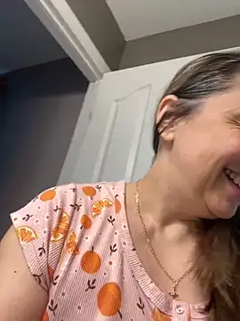 Snapshot of ShyFlameLive chatting on February 15, 12:25 pm ShyFlameLive online show from February 15, 12:25 pm