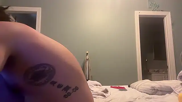 TrndSettr online show from May 11, 9:56 pm