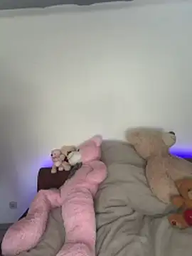Snapshot of Zoey__08 chatting on March 17, 11:35 am Zoey 08 online show from March 17, 11:35 am