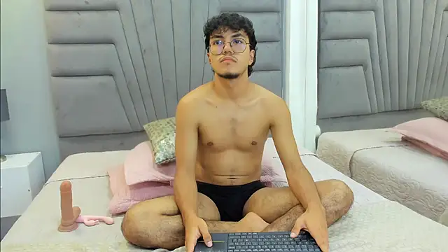 kai storn online show from March 18, 8:56 pm