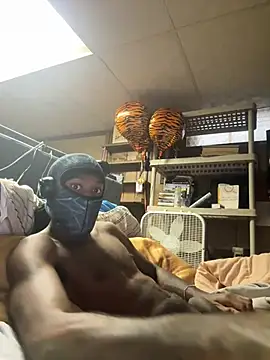 Snapshot of ProveYourLoyalty2 chatting on March 27, 12:05 pm ProveYourLoyalty2 online show from March 27, 12:05 pm