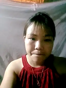 Snapshot of Beeio_diaeo chatting on February 15, 3:03 am Beeio diaeo online show from February 15, 3:03 am