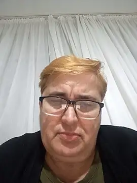 Snapshot of SusanStar874 chatting on March 5, 5:09 pm SusanStar874 online show from March 5, 5:09 pm