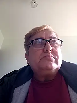 Snapshot of SusanStar874 chatting on March 15, 10:54 am SusanStar874 online show from March 15, 10:54 am