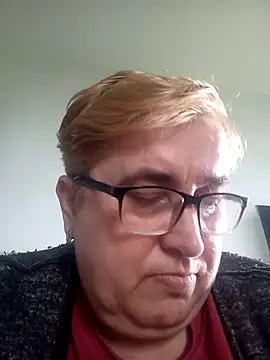 Snapshot of SusanStar874 chatting on March 21, 10:42 am SusanStar874 online show from March 21, 10:42 am