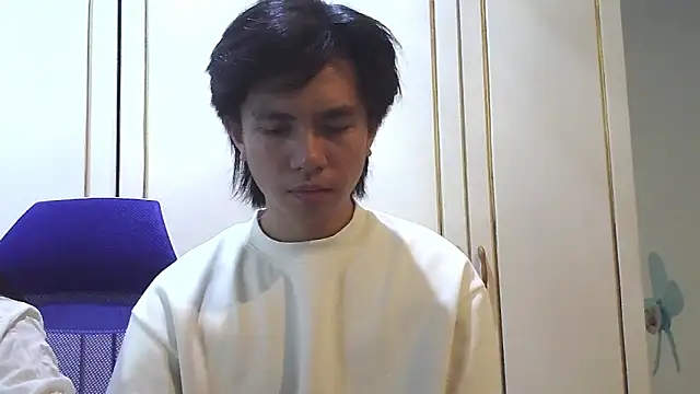 Guy nextdoor69 online show from April 7, 9:32 am