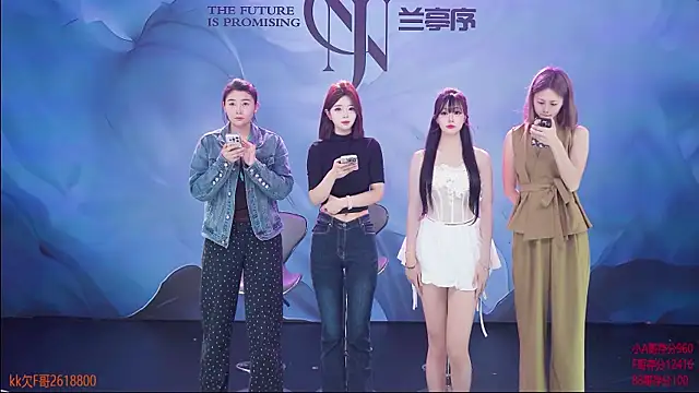 Snapshot of Dear_baby chatting on April 4, 12:57 pm Dear baby online show from April 4, 12:57 pm