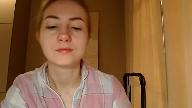 BluueSilk online show from January 8, 7:34 am