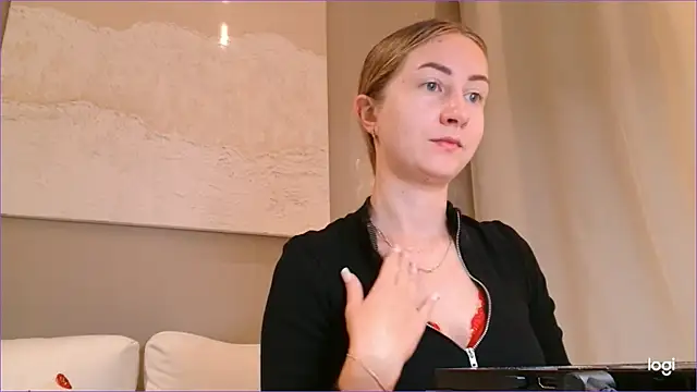 BluueSilk online show from September 27, 5:12 am