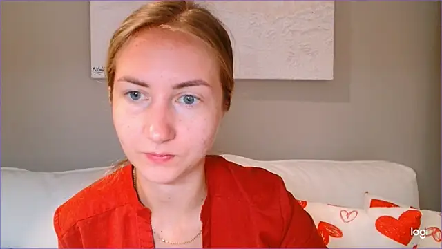 BluueSilk online show from October 15, 6:46 am