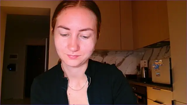 BluueSilk online show from October 25, 5:48 am