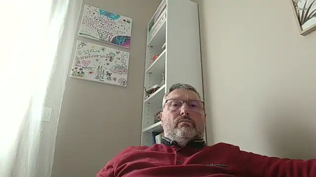 doudou310 online show from May 15, 7:59 am