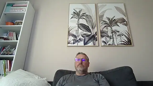 doudou310 online show from May 16, 11:31 am