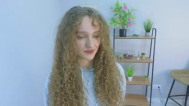 Beily Moone online show from February 4, 8:09 am