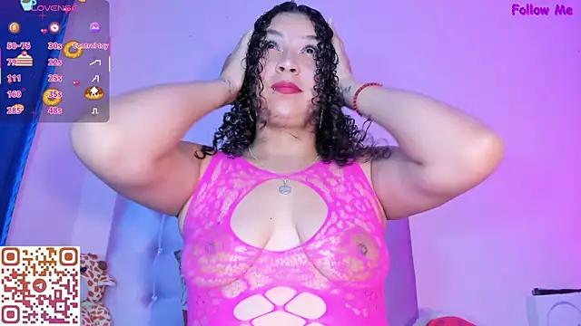 Snapshot of violettaevanzx chatting on July 1, 12:56 am violettaevanzx online show from July 1, 12:56 am