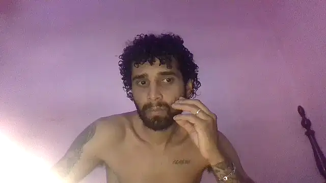 casal atrevido online show from May 28, 1:41 pm