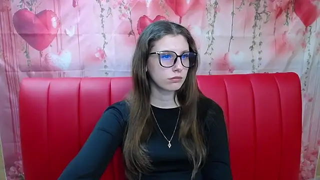 Snapshot of LilianaShine chatting on March 10, 1:38 pm LilianaShine online show from March 10, 1:38 pm