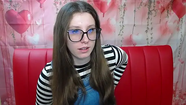 Snapshot of LilianaShine chatting on March 15, 6:08 am LilianaShine online show from March 15, 6:08 am