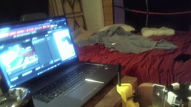 Snapshot of 2_4_YOU chatting on March 22, 8:23 pm 2 4 YOU online show from March 22, 8:23 pm