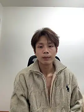 SM 004 online show from March 18, 11:35 am