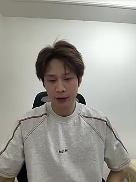 SM 004 online show from March 25, 12:11 pm