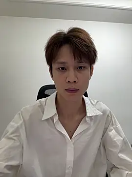 SM 004 online show from April 1, 11:22 am