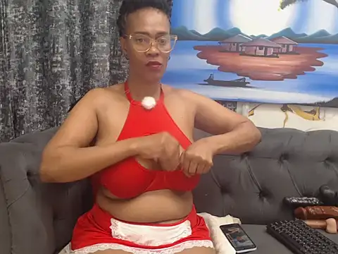 PrettyBoobsXX43 online show from March 18, 7:06 pm