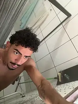 menoquarenta online show from May 16, 1:32 pm