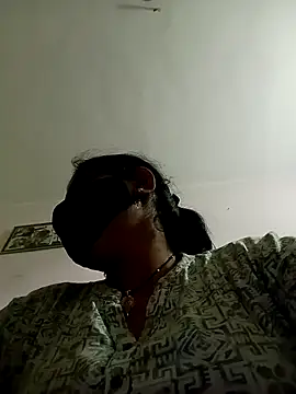 Snapshot of Nitupriy chatting on February 15, 12:03 pm Nitupriy online show from February 15, 12:03 pm