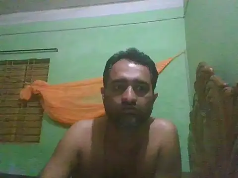 Snapshot of smroy93612 chatting on April 6, 6:31 pm smroy93612 online show from April 6, 6:31 pm