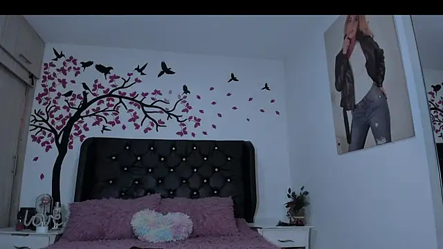 vicky ney online show from January 15, 11:30 pm