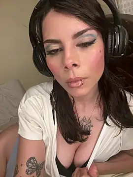 Isalove99 online show from February 13, 4:30 am