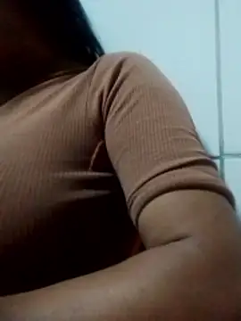 lorraine2036 online show from March 2, 9:21 pm