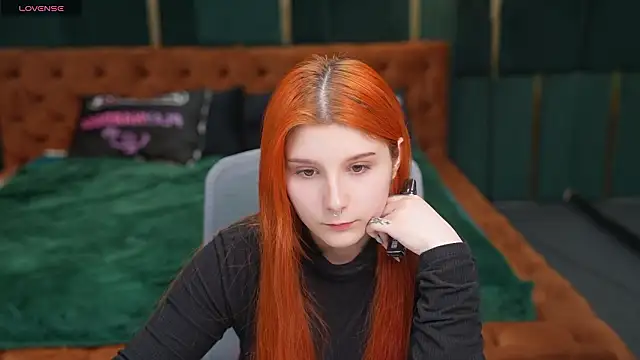 Snapshot of Arina_kiskis chatting on February 8, 4:21 pm Arina kiskis online show from February 8, 4:21 pm