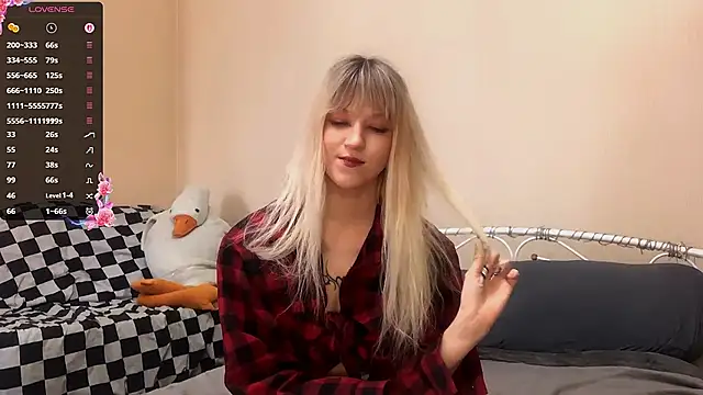 KathlynAbdou online show from February 7, 7:45 am