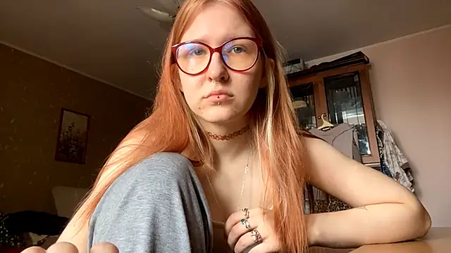 LaureenVielma online show from March 3, 7:25 am