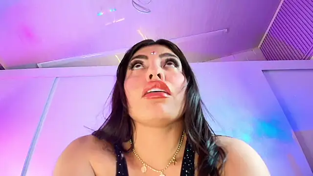 NaomiAmazing01 online show from May 13, 9:11 pm
